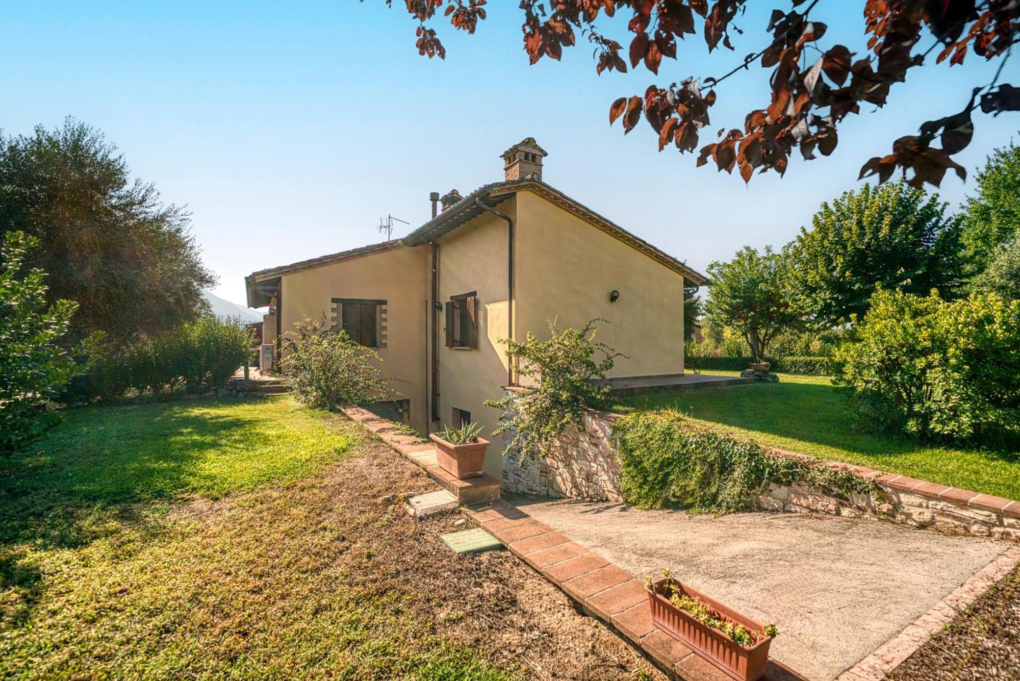 Charming Home With Garden & Stunning Views Of Assisi Ngoại thất bức ảnh